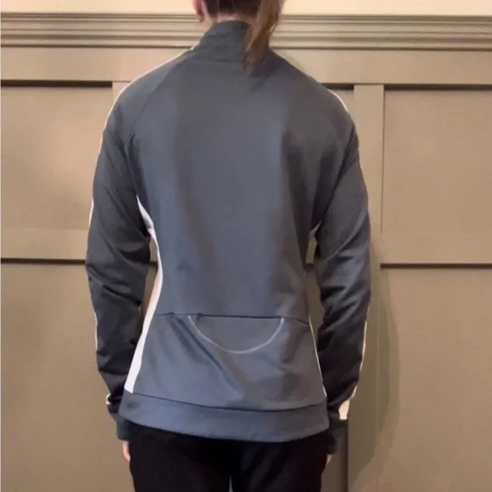 ALO Yoga Cool Fit Full Zip Jacket The Stanley Hotel Gray White Size Medium